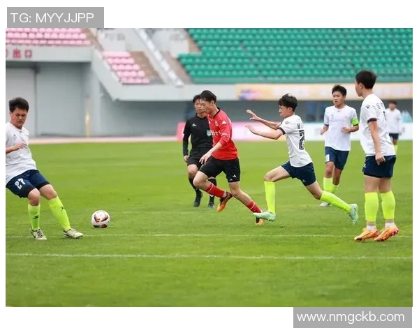 足球小将守门员的成长之路与比赛中的精彩瞬间分享